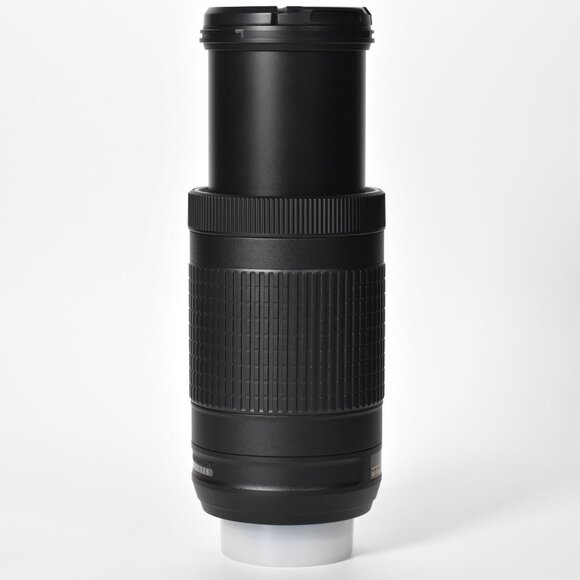 Nikon AF-P DX NIKKOR 70-300mm f/4.5-6.3G ED Zoom Telephoto Lens MINT - Picture 3 of 8